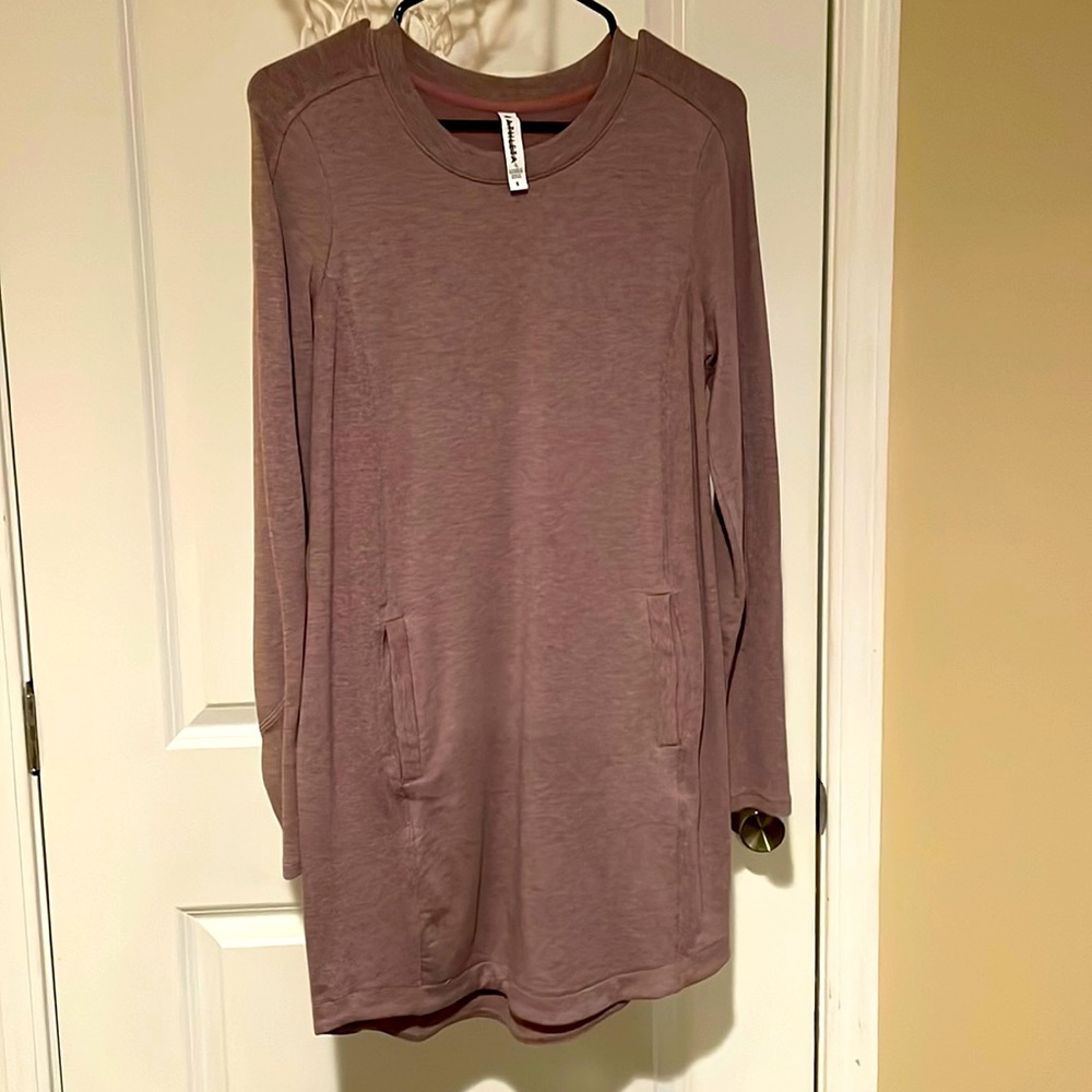 ATHLETA Tunic Size Small